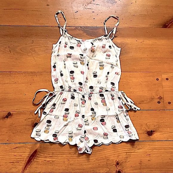 URBAN OUTFITTERS by COOPERATIVE โข Macaron Romper + Shorts *1.5โ โข Size Medium - Picture 4 of 16